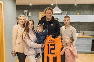 На новоселье к семье Дидур был приглашен Пятов