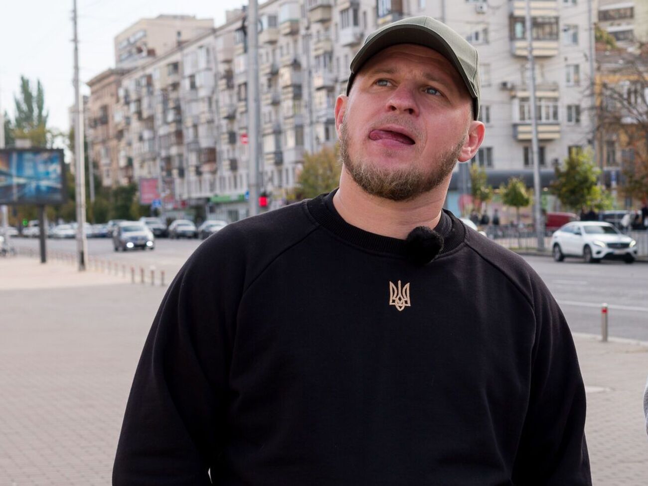 Алієв: Коли я вже взяв автомат у руки, надів форму військову – я вже зрозумів, що в нас дійсно повномасштабна війна