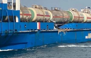 Паром был вынужден вернуться в Варну