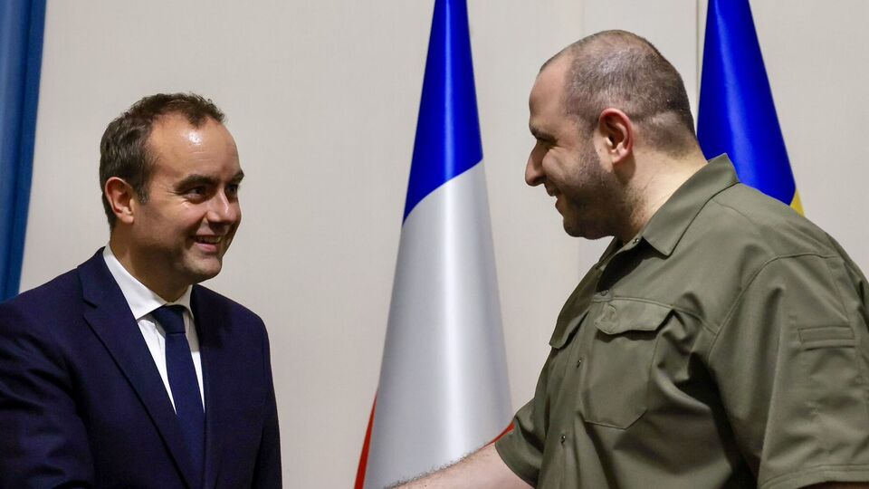 Умеров сообщил, что провел переговоры с Лекорню о продолжении военной помощи Украине
