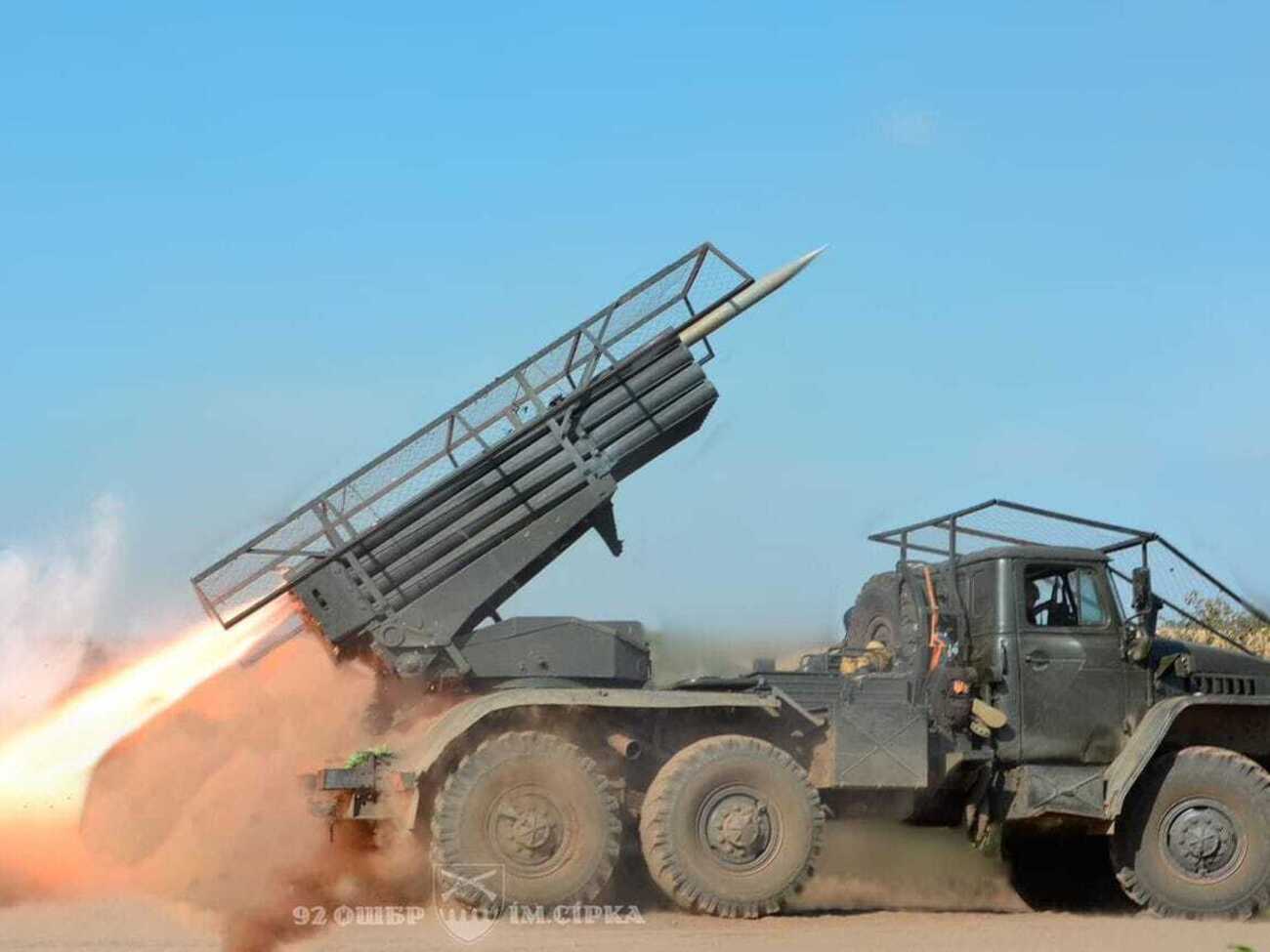 Украинские военные наносят оккупантам потери в живой силе и технике