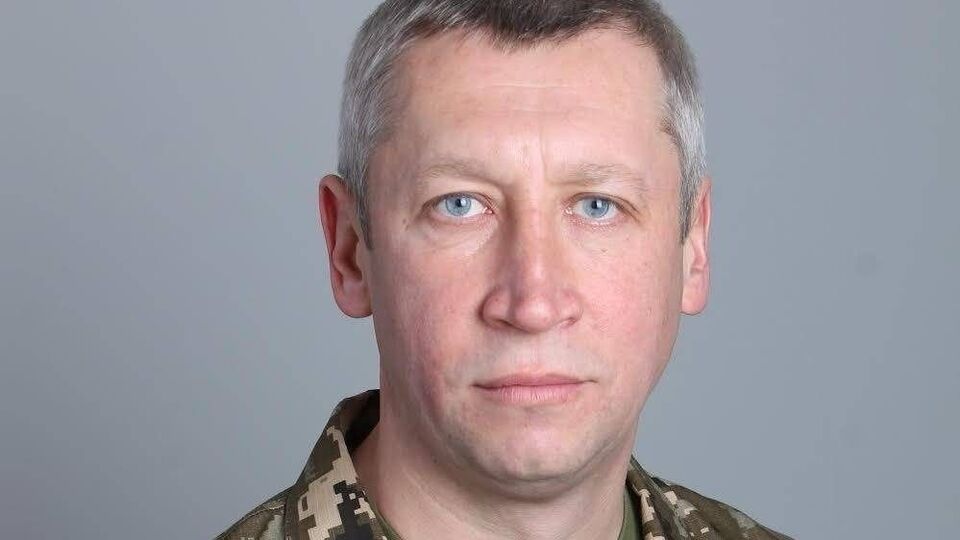 Полковник Половенко із 2019 року обіймав посаду начальника відділу тилового забезпечення логістики Національного університету оборони України