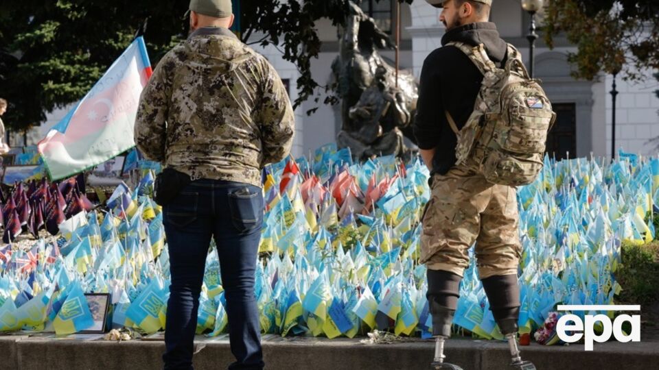 64% украинцев считают сплоченной свою нацию
