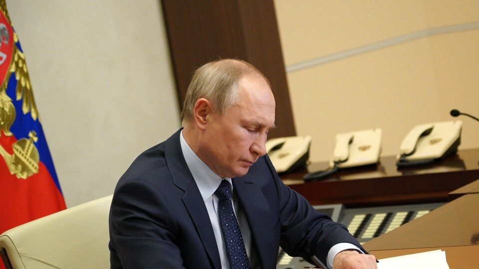 Путін підписав указ "Про встановлення штатної чисельності збройних сил РФ"