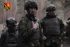 Бюден пообщался с артиллеристами и пехотинцами, проходившими обучение в Швеции