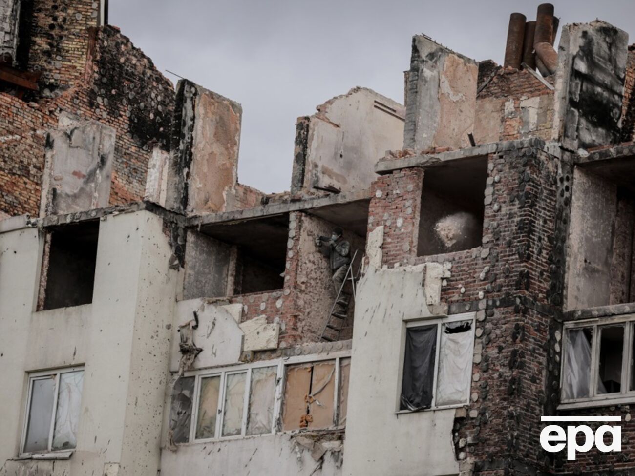 Понад 26 тис. українських сімей отримали кошти на термінові ремонти за програмою "єВідновлення"