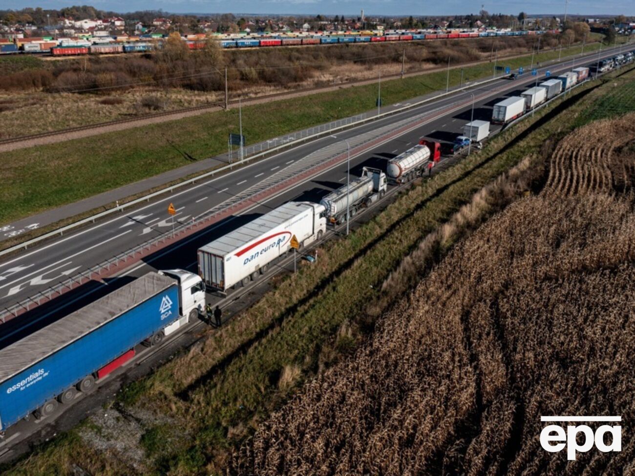 У Словаччині блокують в'їзд вантажівок з України