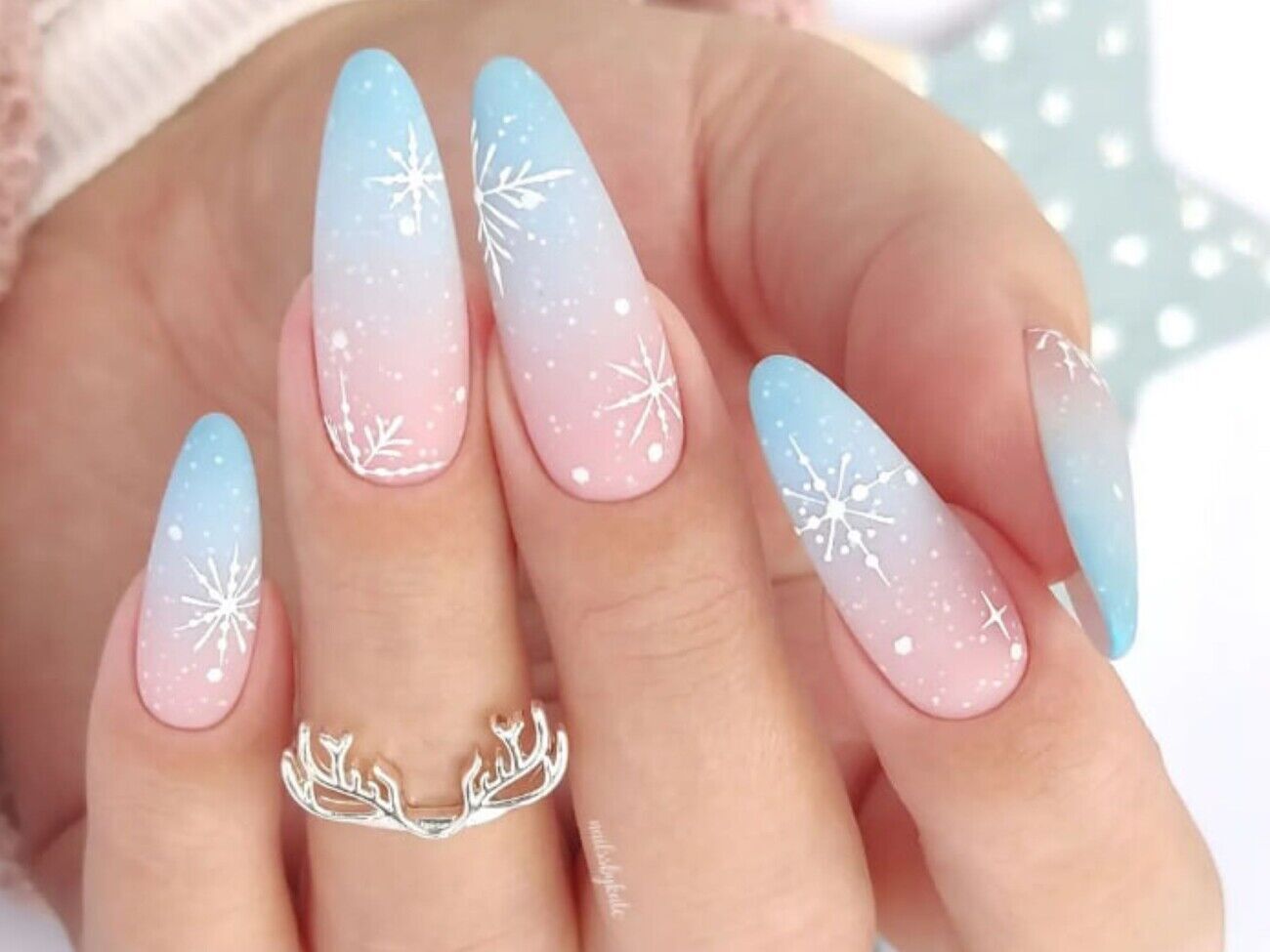 Особенностью ледяного дизайна эксперты называют сочетание прохладных тонов