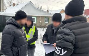 Місцевого депутата підозрюють у "вибиванні" грошей