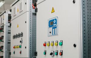 Правительство Украины может уменьшить долговые проблемы на энергорынке разрешением на проведение взаимозачетов, считают в "Укрэнерго"