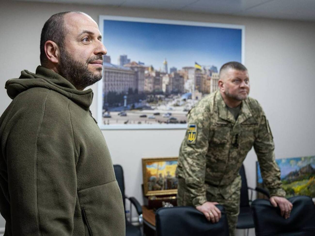 12 декабря Умеров и Залужный ездили на позиции ВСУ на восточном фронте