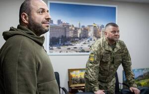 12 декабря Умеров и Залужный ездили на позиции ВСУ на восточном фронте