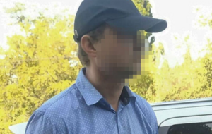 Киевский стоматолог грабил своих пациентов и пытался убить током пенсионерку, которая была его пациенткой