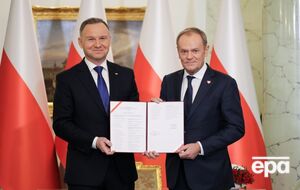 Президент Дуда (слева) назначил Туска главой правительства