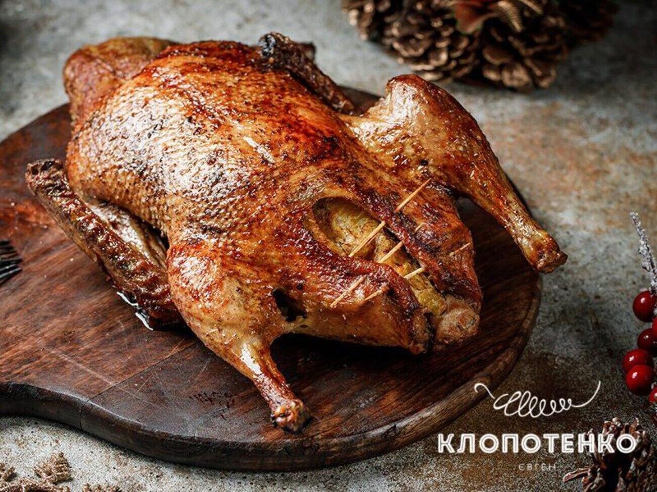 Качку запікають у духовці за 170 °C приблизно дві години