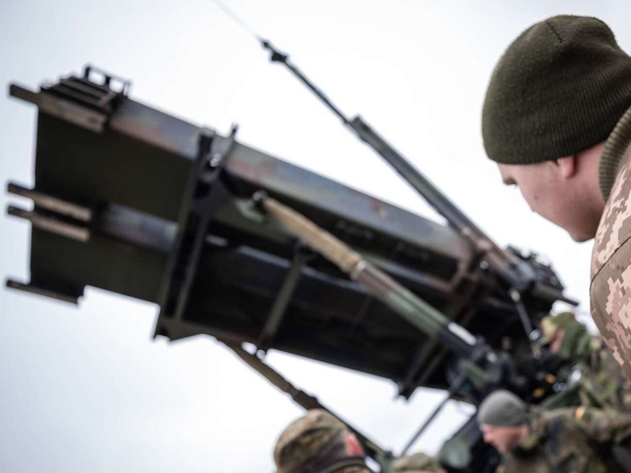 ФРН зробила значний внесок у покращення української ППО, доправивши зенітні САУ Gepard, системи IRIS-T і Patriot, зазначив Шольц