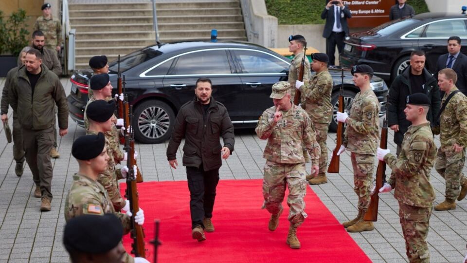 Зеленський 14 грудня прибув із візитом у ФРН і зустрівся з командуванням армії США в Європі