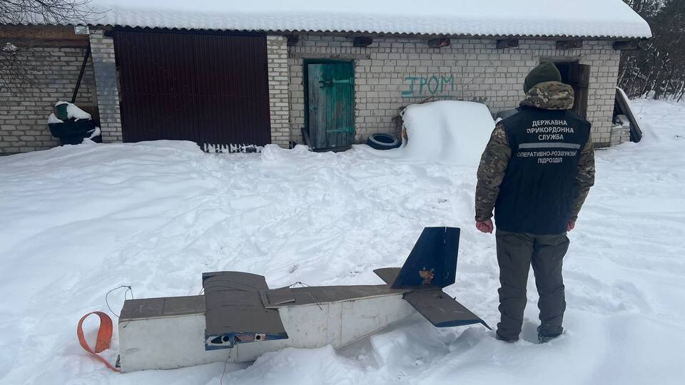 По информации правоохранителей, фигуранты наладили полный цикл по производству беспилотников