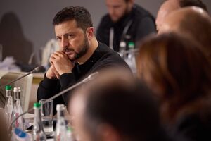 Зеленський: Прошу вас не давати можливості мені витрачати час саме на таку діяльність