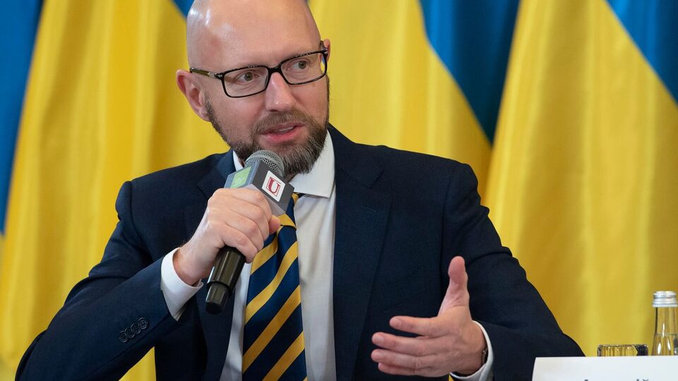 Яценюк: Україна повинна отримати запрошення до вступу в Альянс