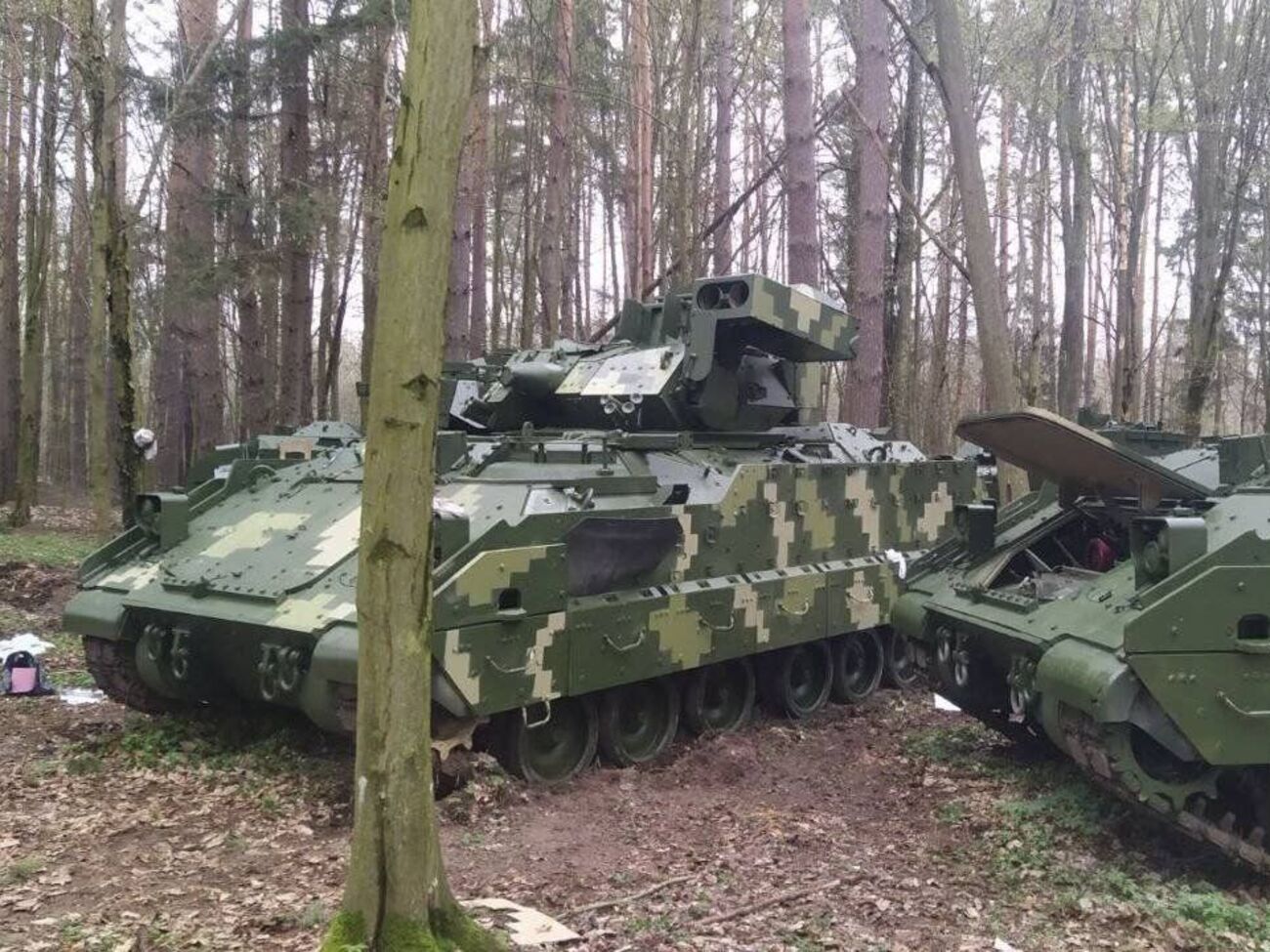 Українська Bradley вийшла переможцем із дуелі з російською БМП