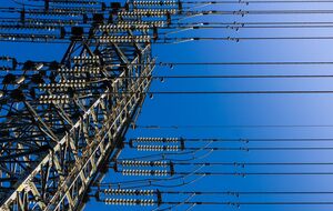 НКРЭКУ повысила тариф НЭК "Укрэнерго" на услуги по передаче с 1 января 2024 года до 528,57 грн/МВт-час