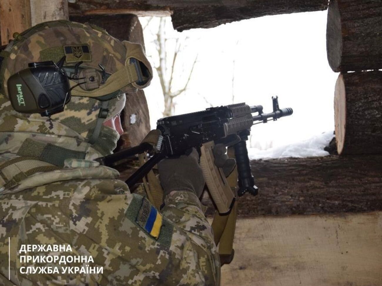 Прикордонники змусили ворожу групу покинути територію України