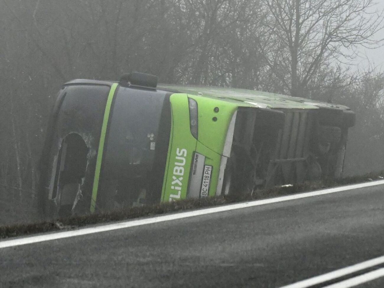 Унаслідок ДТП поранено вісьмох людей