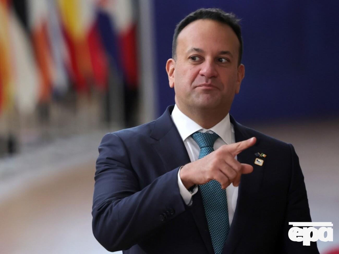 Варадкар: Хотел бы подтвердить, что Санта-Клаус имеет разрешение входить в воздушное пространство Ирландии и пересекать наши границы с 24-го по 25 декабря