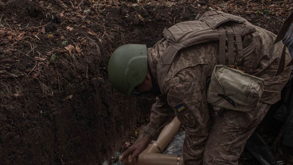 Брак боєприпасів у ЗСУ призвів до їх перерозподілу, а не до "згортання операцій", уточнили у ЗСУ