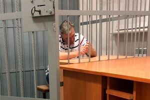 Суд довів, що колишній посадовець вимагав у підприємця хабар за вплив на рішення суду та Мінкульту