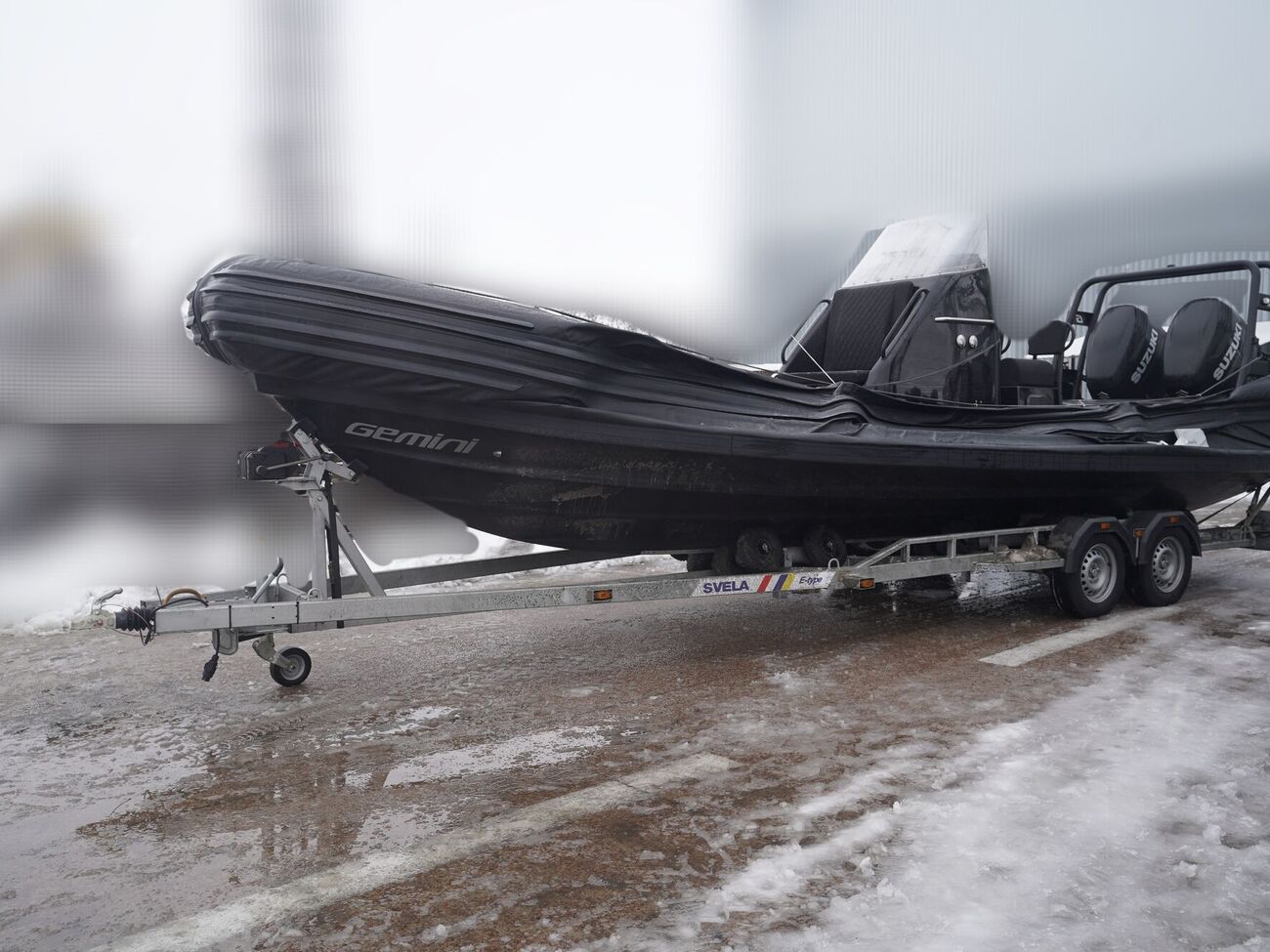 Човни дуже легкі й дуже швидкі, група може вийти на берег і за одну секунду – на воду, розповіли військові