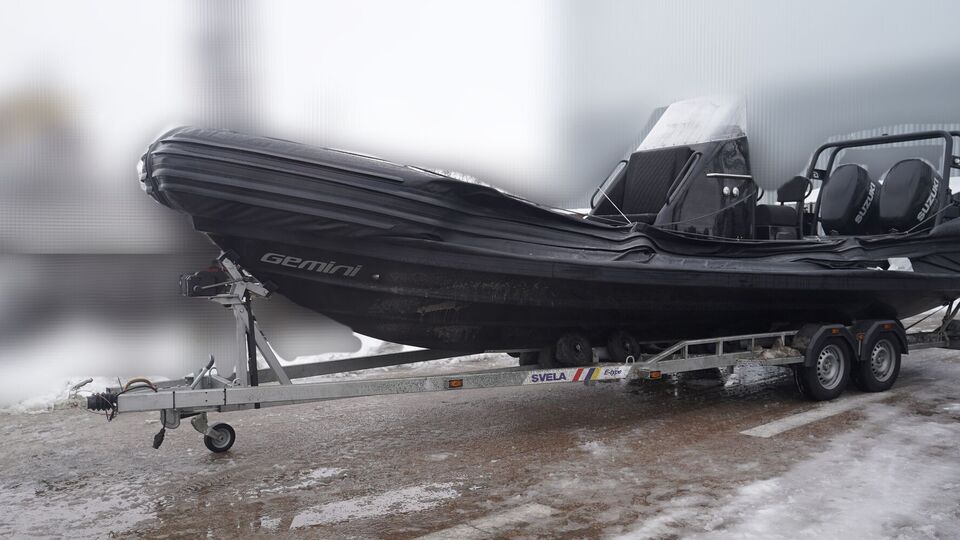 Човни дуже легкі й дуже швидкі, група може вийти на берег і за одну секунду – на воду, розповіли військові