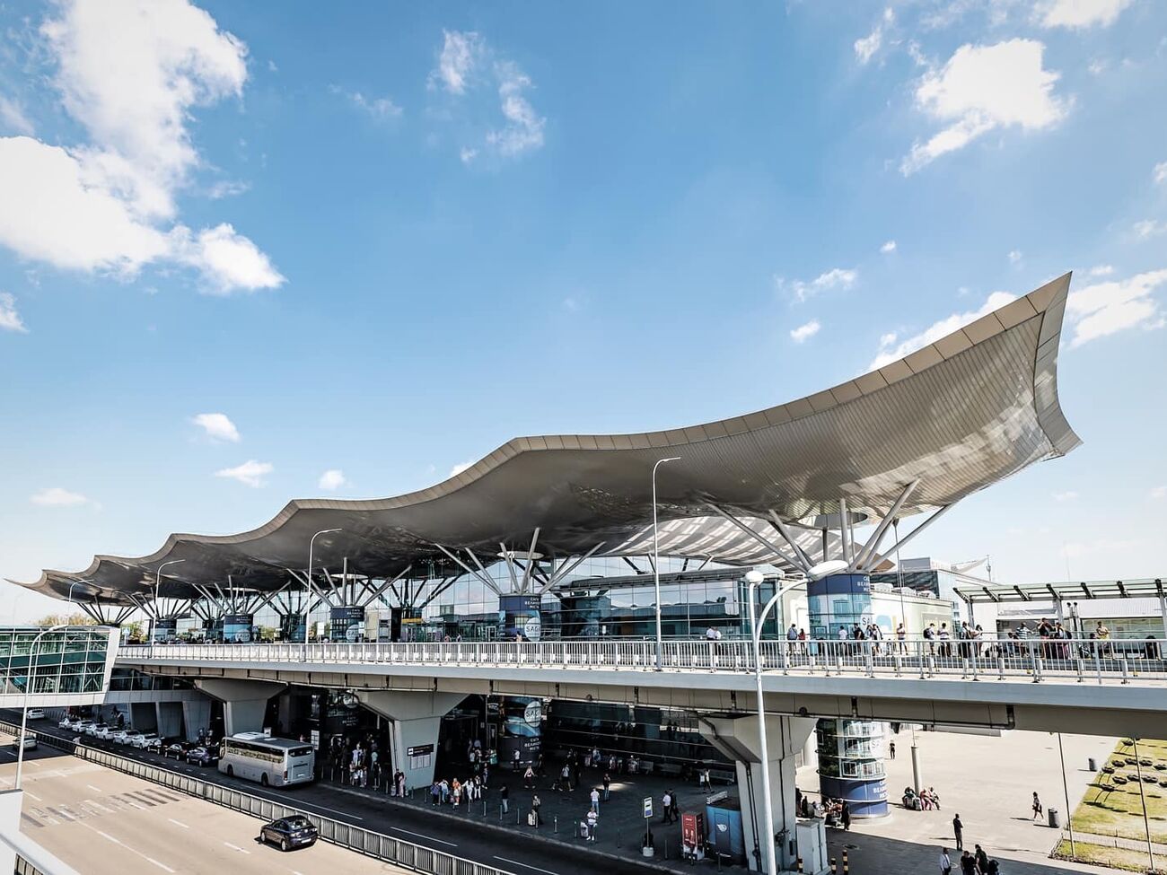 Зеленський прокоментував можливість відновлення авіаруху