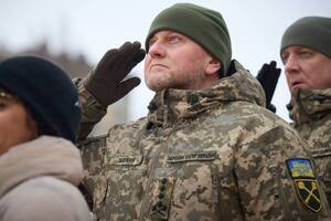 Зеленский говорит, что планирует работать с руководством ВСУ