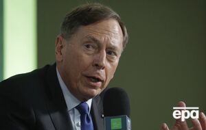 США не помогли Украине оружием вовремя и в достаточной степени, считает Петреус