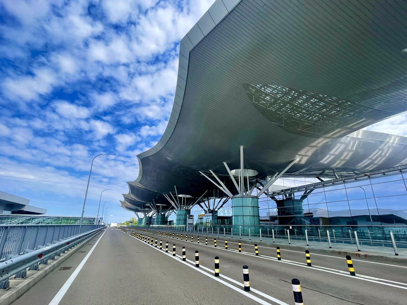 Глава ОП Єрмак 1 грудня висловив переконання, що невдовзі "Бориспіль" знову відправлятиме і прийматиме повітряні судна