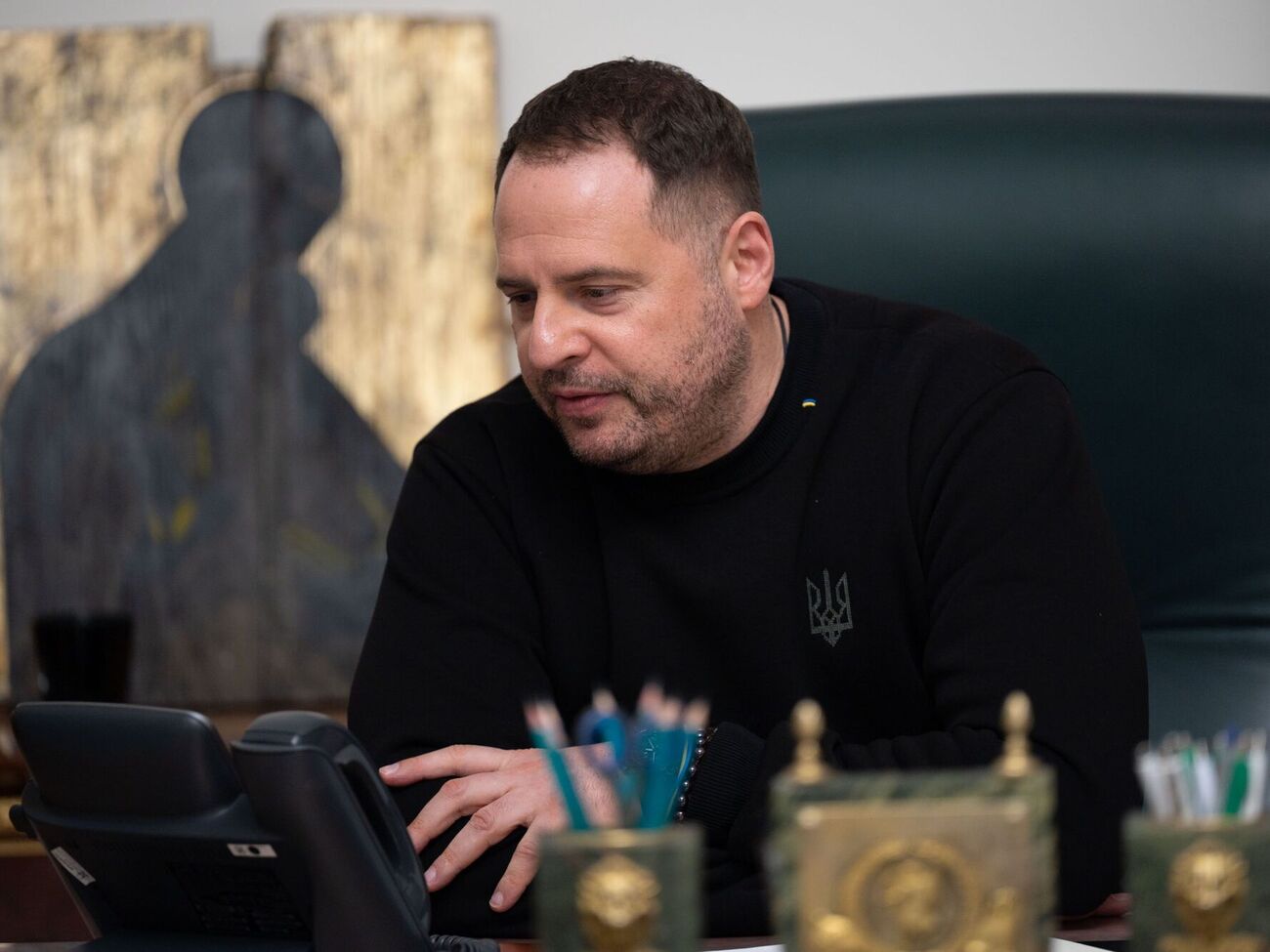 Єрмак та Расмуссен обговорили внесок України в євроатлантичну безпеку, зазначили в ОП