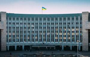 Мэр Днепра пообещал довести декоммунизацию "до конца"