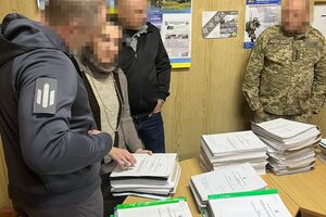 Ориентировочная стоимость "услуги" для уклонистов составляла $2–3 тыс. с человека, отметили в ГБР