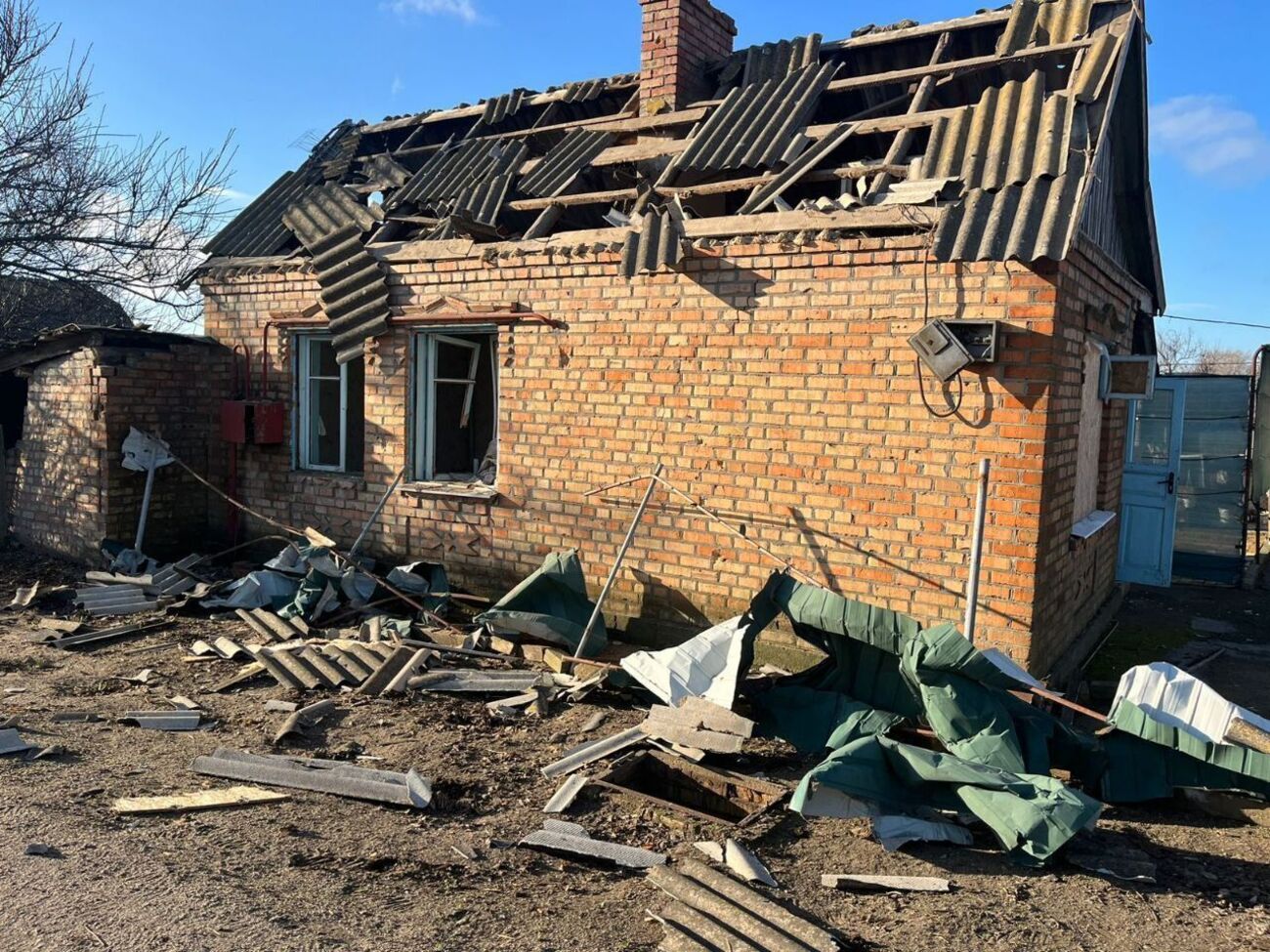 В Никополе в результате российских обстрелов повреждены 11 частных домов, отметил Лысак