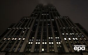 Empire State Building имеет 102 этажа