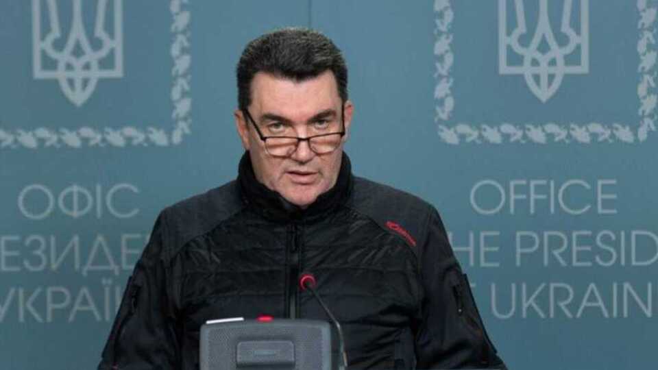 Секретарь СНБО призвал "не делать трагедии" из задержки американской помощи