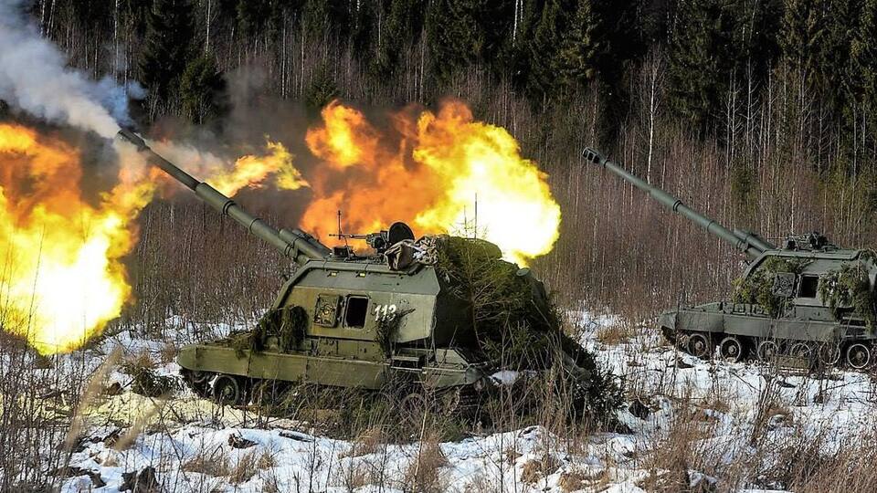 Дефицит производства боеприпасов в РФ составил около 500 тыс. снарядов от запланированного в 2023 году количества, отметили в ГУР