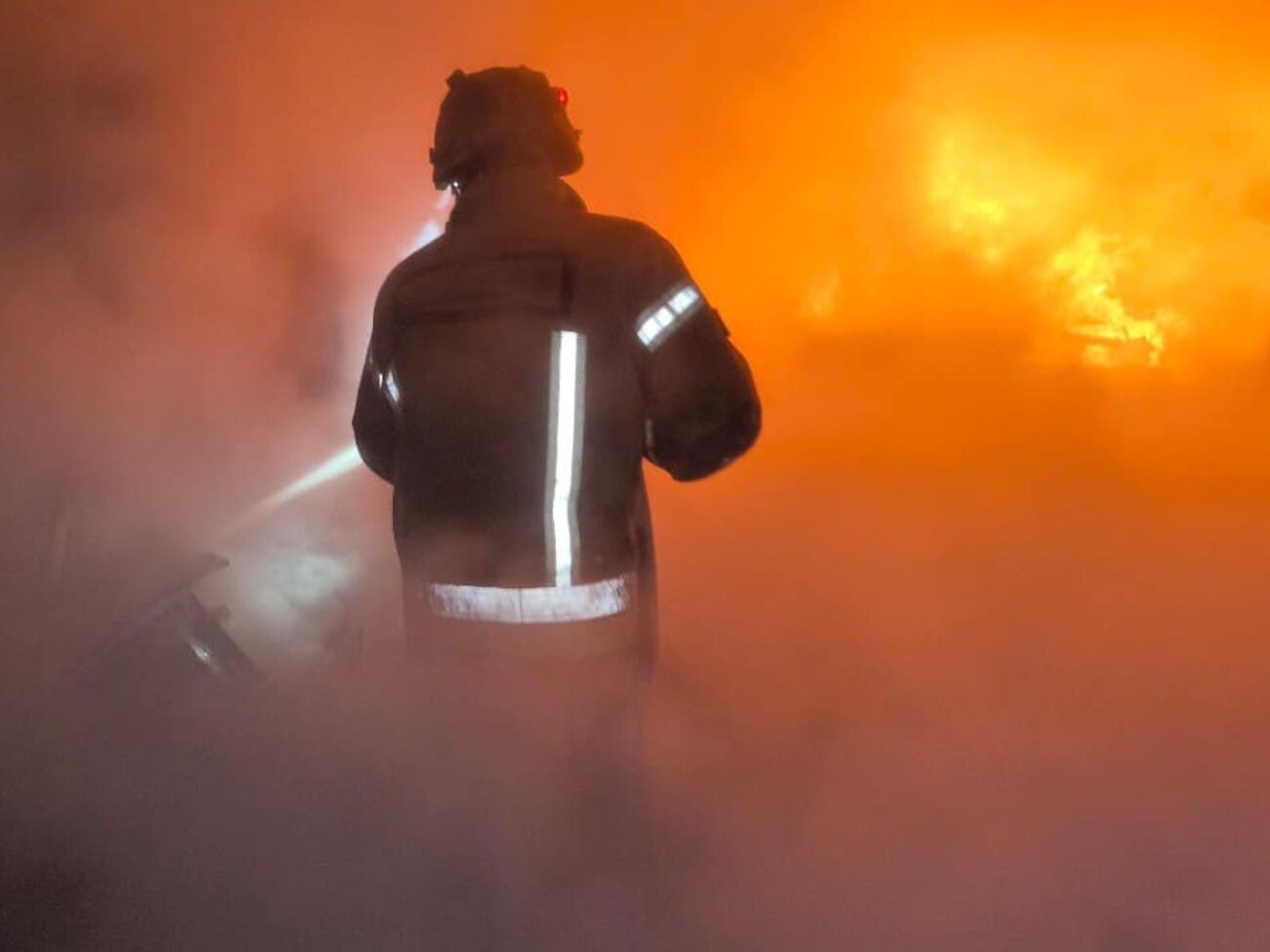 Отделение и офисные помещения "Новой почты" в Херсоне сгорели полностью, терминал получил существенные повреждения, отметили в компании