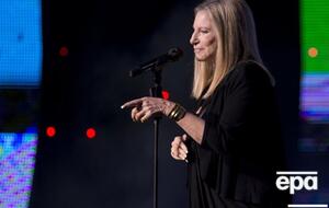 Стрейзанд – обладательница двух "Оскаров", премий "Эмми", "Грэмми", "Золотой глобус"