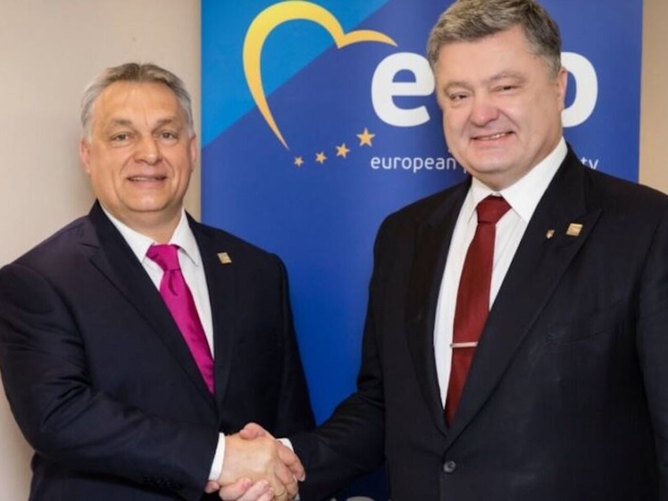 2 декабря в СБУ заявили, что РФ планировала использовать встречу Порошенко с Орбаном в ИПСО против Украины