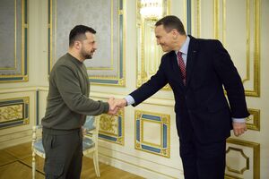 Зеленский встретился с Сикорским в Киеве