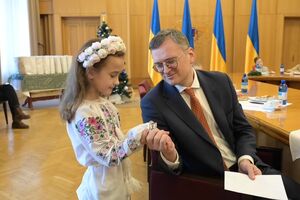 Кулеба рассказал детям, как зачитал в Генассамблее ООН военные дневники украинских детей