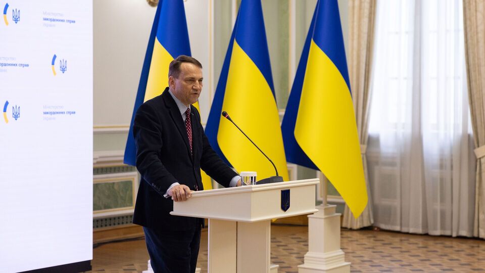 Украина является европейским государством, отметил Сикорский